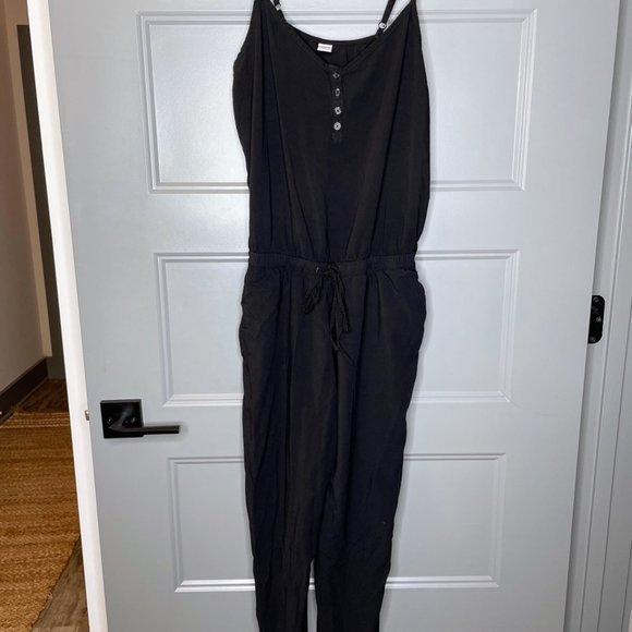 OLD NAVY ROMPER BLACK FULL LENGTH MEDIUM - Picture 5 of 5